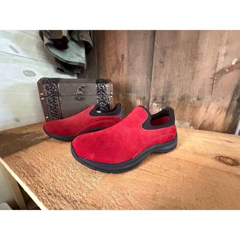 Lands' End Women's 7.5 B Red Suede Slip On Walking Shoes Casual Comfort Loafers